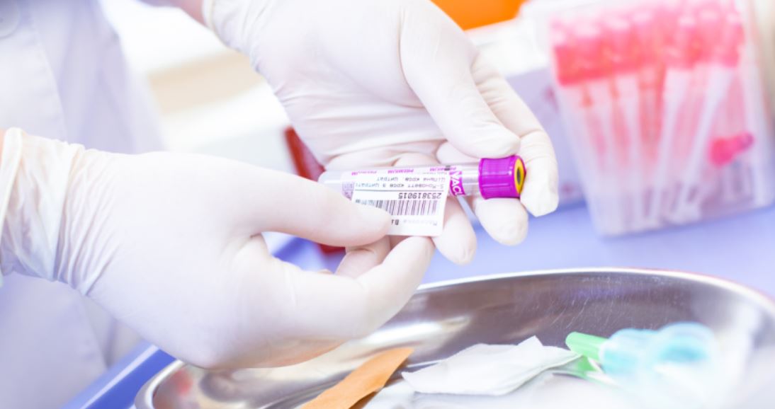 Коагулятори в лабораторії: принцип роботи та роль у дослідженні системи згортання крові